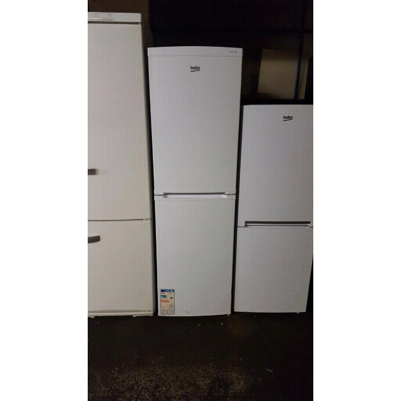 WHITE BEKO 6.2FT TALL FRIDGE FREEZER