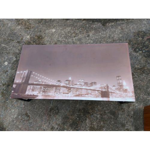 New York themed tempered glass top coffee table
