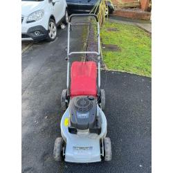 Mountfield / Honda petrol 21 inch blade self propelled mower