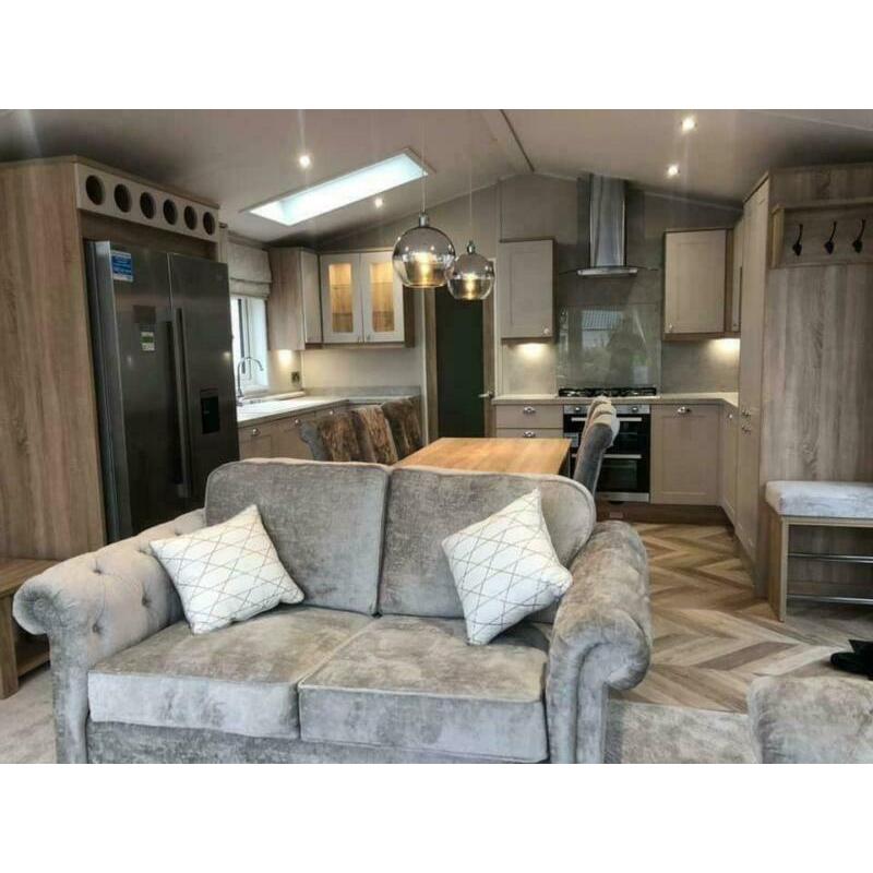 STATIC CARAVAN FOR SALE LYONS WINKUPS TOWYN OPEN CHRISTRMAS NEW YEAR