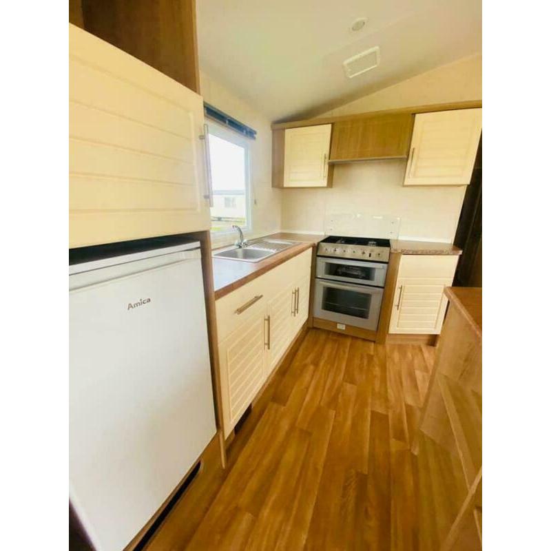 CHEAP STARTER STATIC CARAVAN - FACILITIES FOR ALL THE FAMILY