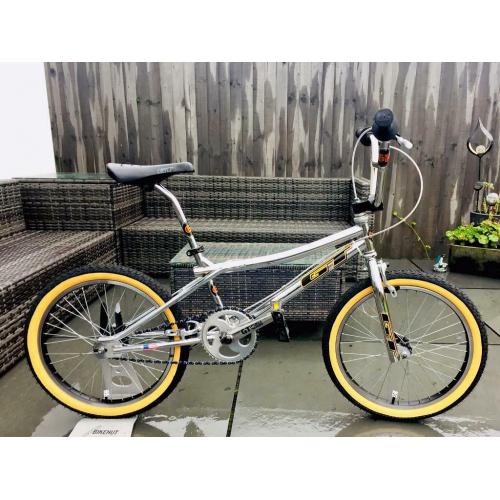 OLD/MID SCHOOL BMX GT PRO PERFORMER HUTCH SKYWAY HARO DYNO