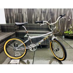 OLD/MID SCHOOL BMX GT PRO PERFORMER HUTCH SKYWAY HARO DYNO