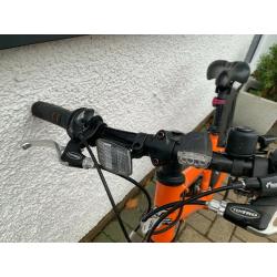 Carrera Abyss Junior Hybrid Bike, 24" wheel, 21 speed inc lights