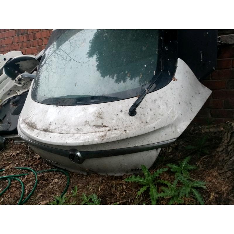 VAUXHALL INSIGNA PARTS
