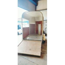 Horsebox conversion
