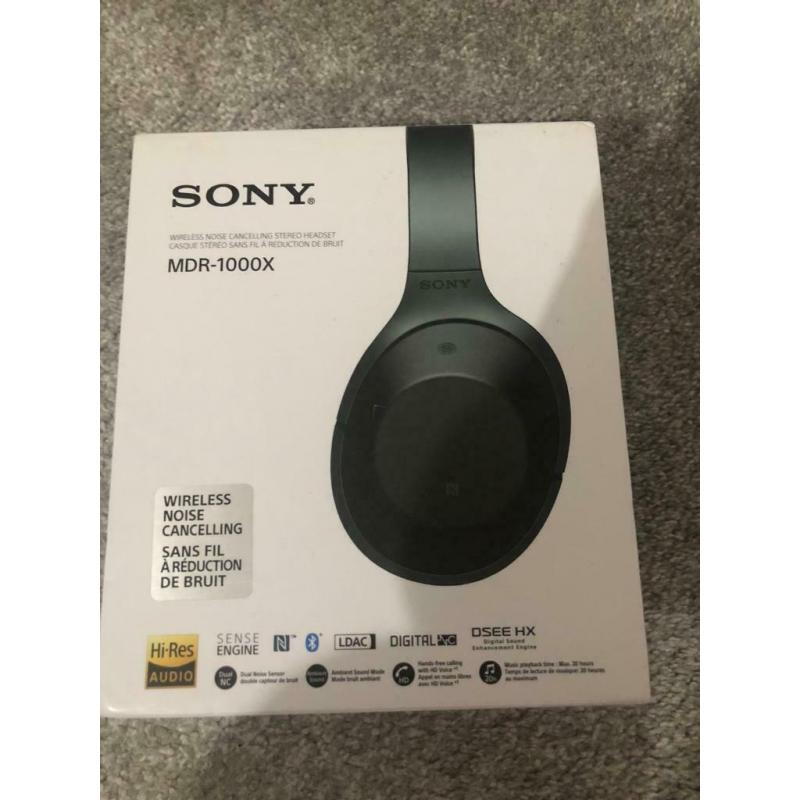 Sony MDR 1000x noise cancelling headphones