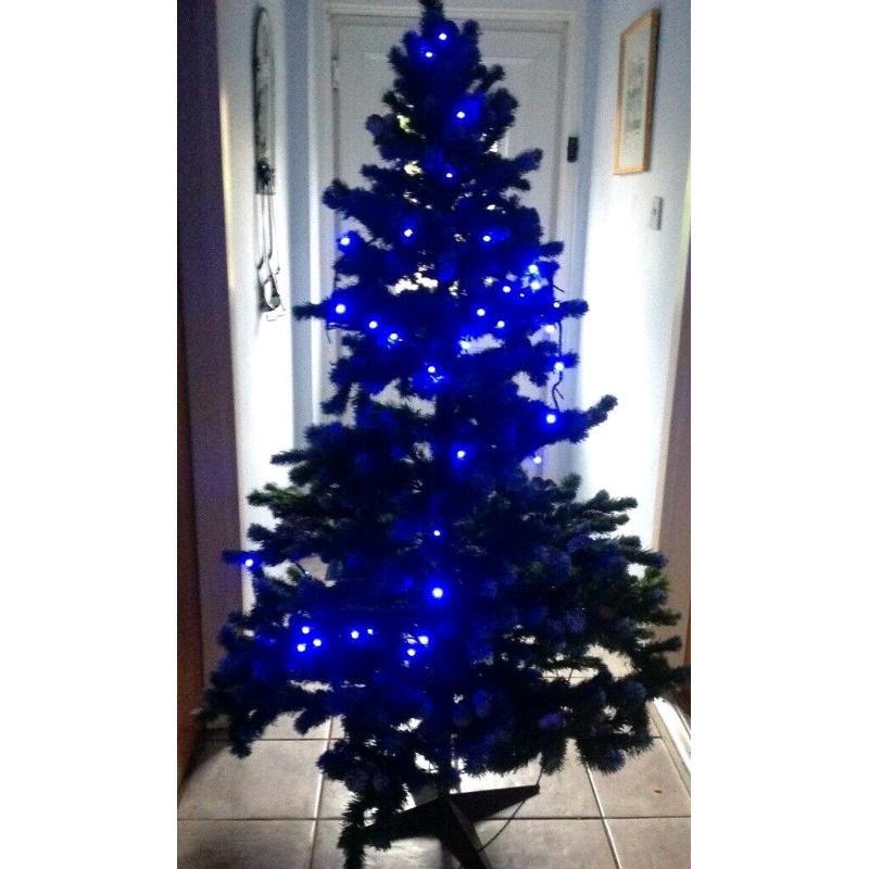 Artificial Christmas Tree 6ft. Frosted Real cones. Metal base 5 piece