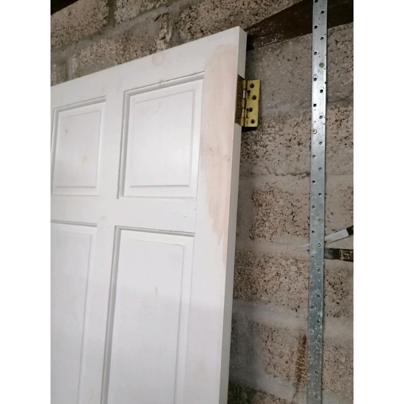 2 internal doors.