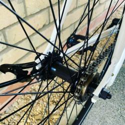 BRAND NEW Lightweight fixed/single speed bike - Large