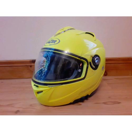 LASER MOTORCYCLE HELMET SIZE LARGE AS NEW.