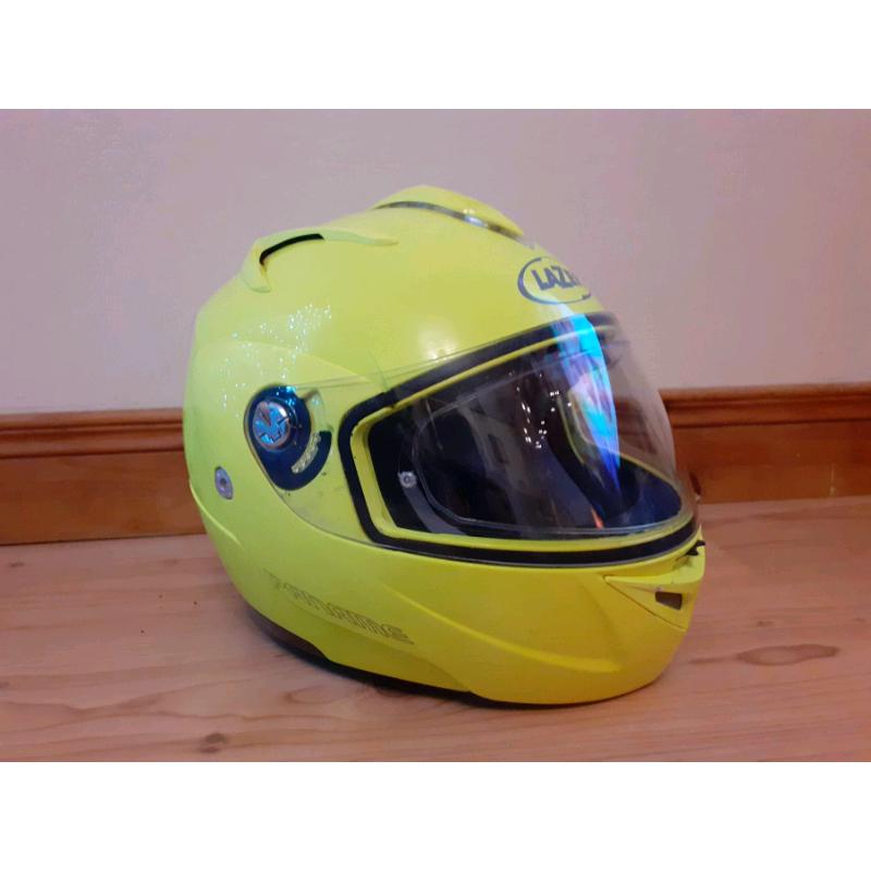 LASER MOTORCYCLE HELMET SIZE LARGE AS NEW.