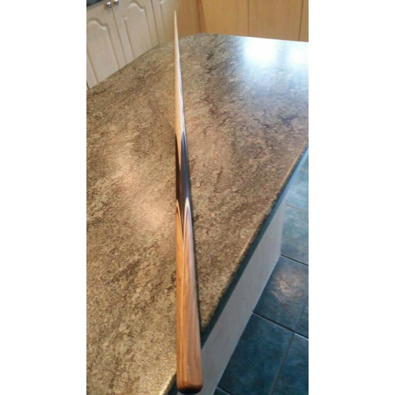 OLD SNOOKER CUE (JOHN PARRIS CONVERSION SUPERIOR CUE DESIGN SPLICING) - ?495