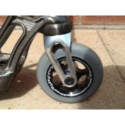 Pro stunt scooter excellent condition top branded parts