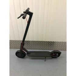 NEW Electric Scooter PRO M365 350W, LCD Display, App support & Warranty in B/W