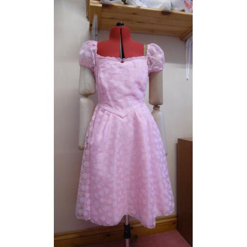 Pink floral Teenage/Ladies age 14+ size UK 10 dress