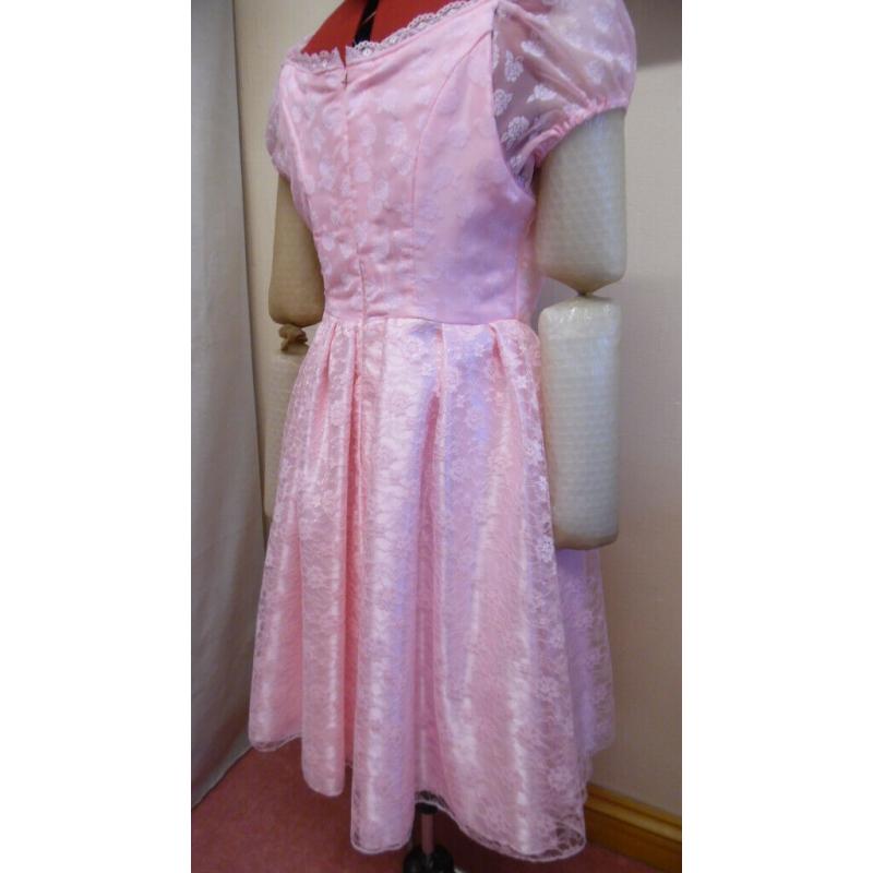Pink floral Teenage/Ladies age 14+ size UK 10 dress