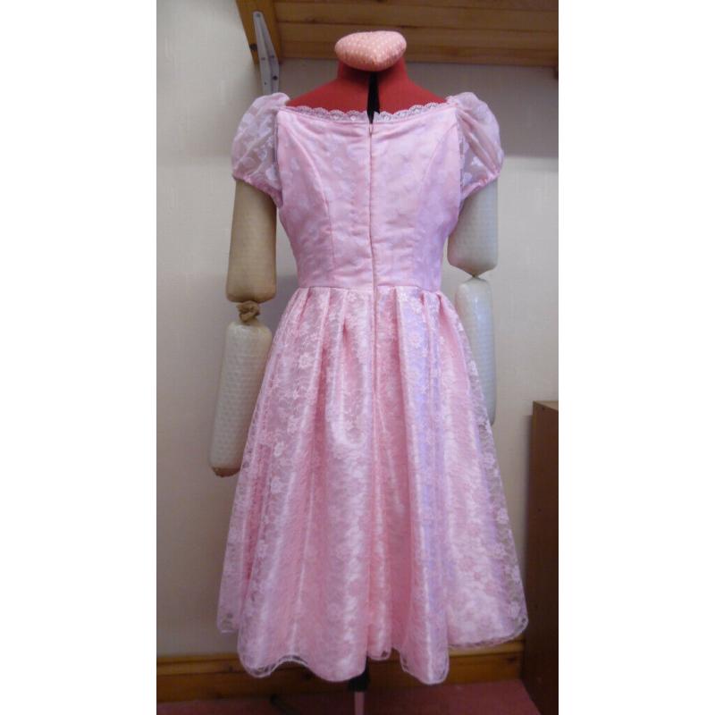 Pink floral Teenage/Ladies age 14+ size UK 10 dress