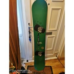 SNOWBOARD