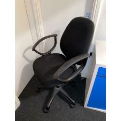 Desk chair