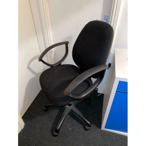 Desk chair