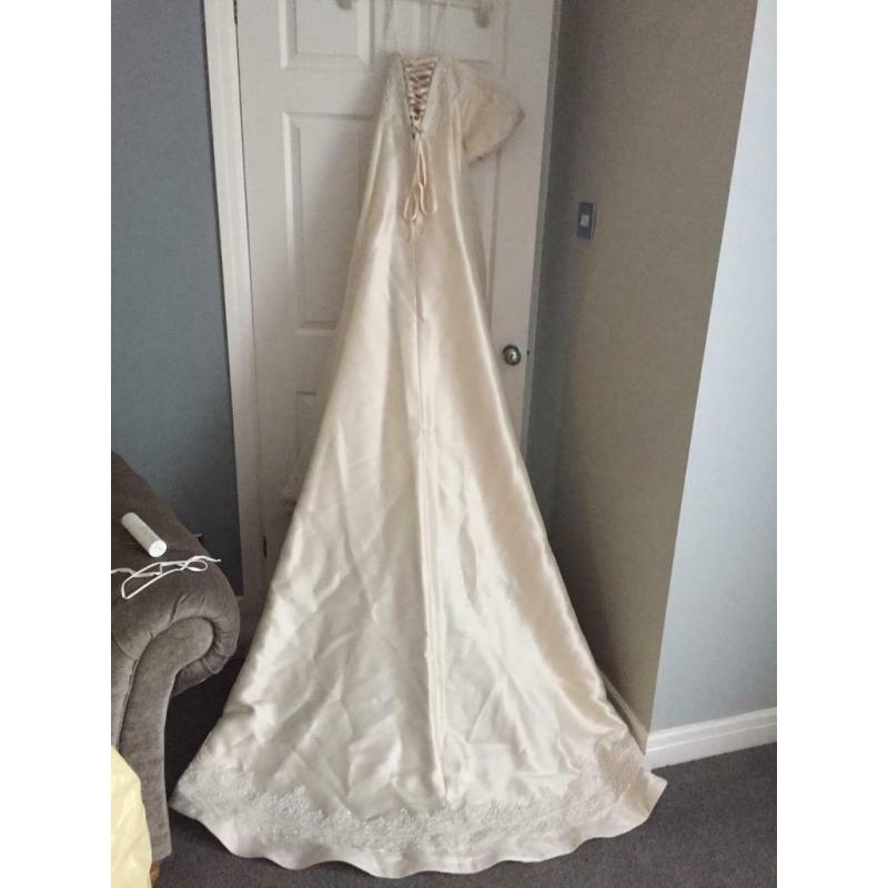 Wedding dress