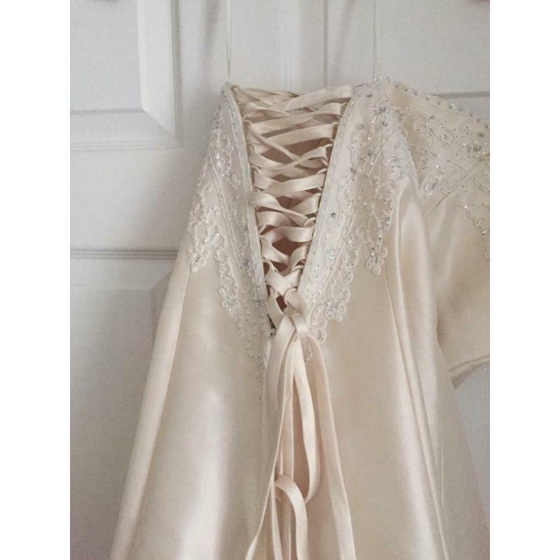 Wedding dress