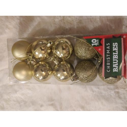 10 plastic golden baubles