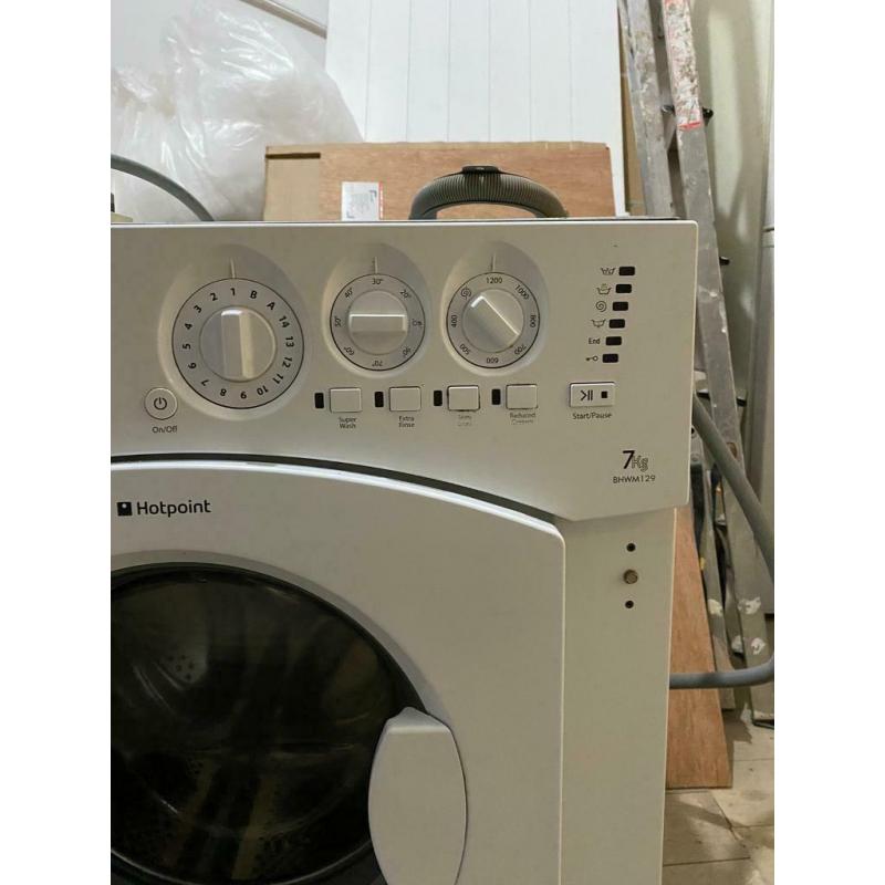 Hotpoint washing machine 7kg - QUICK SALE