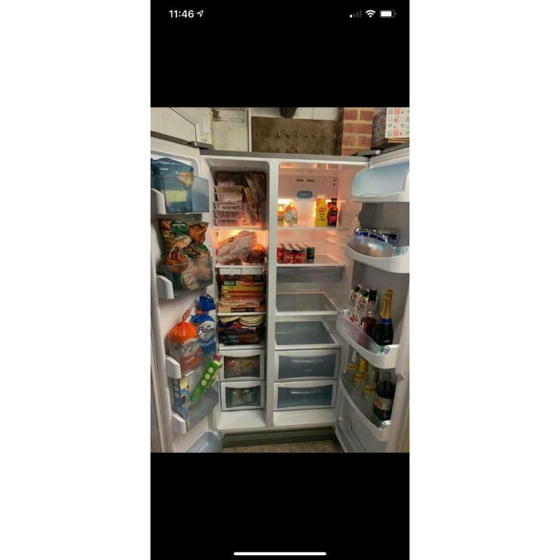 Daewoo American fridge freezer