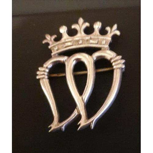 LUCKENBOOTH STERLING SILVER 'love' BROOCH - VINTAGE