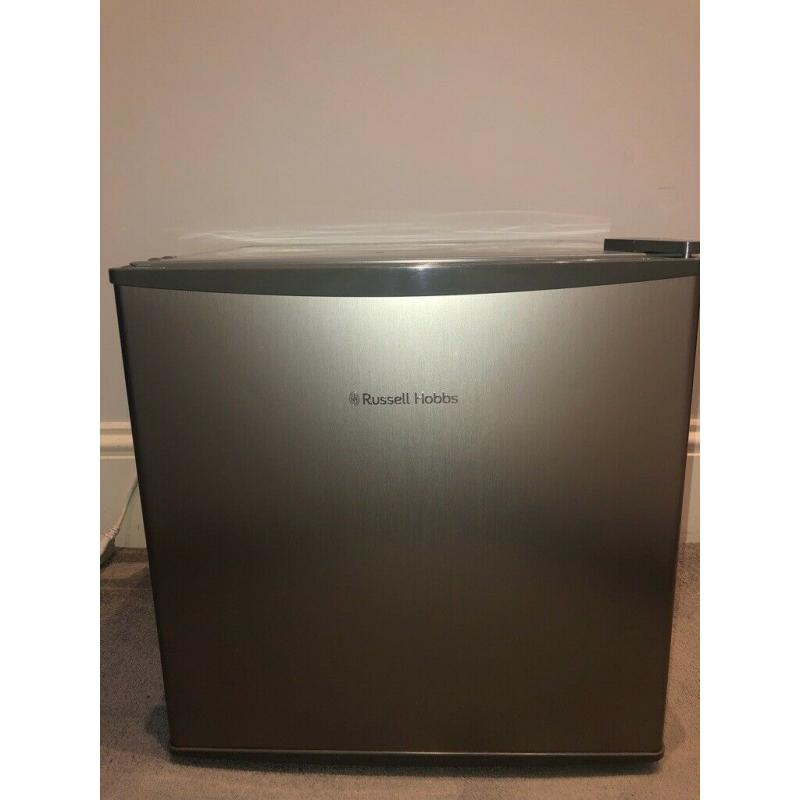 Russell Hobbs Table Top Fridge