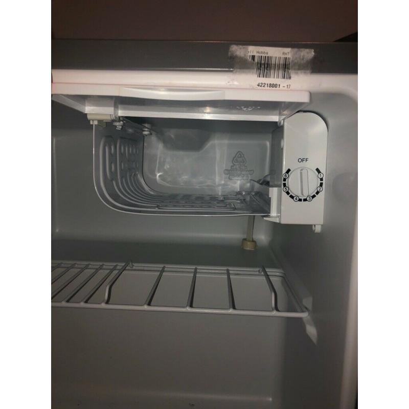 Russell Hobbs Table Top Fridge