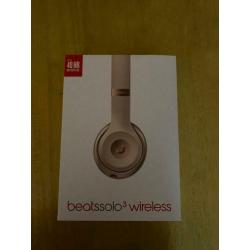 Beats solo3 wireless headphones