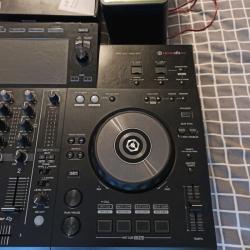 Pioneer XDJ RR, Mackie CR3-X, Flight Case, Pioneer HRM-5 Headphones