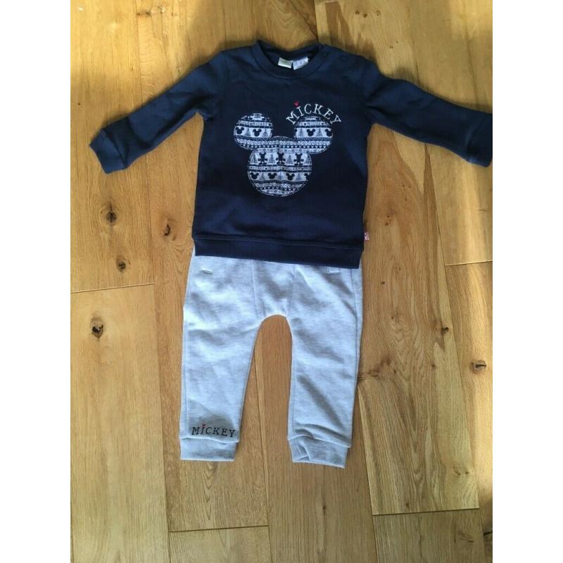Disney baby tracksuit (9-12 months)