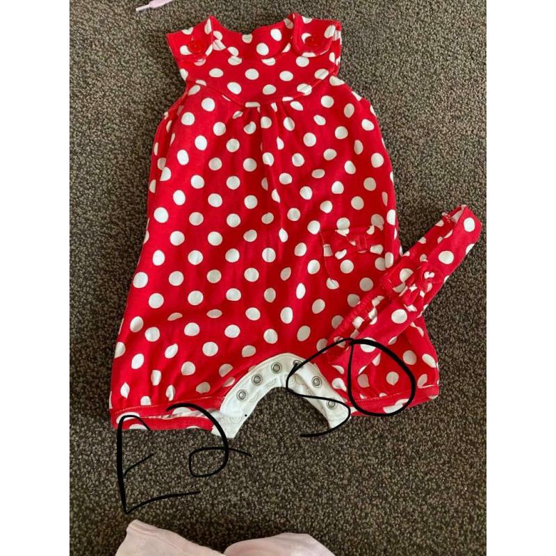 Girls 0-3 month clothes