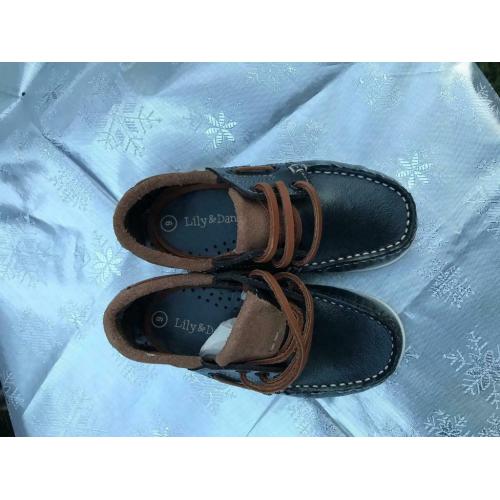 Boys shoes