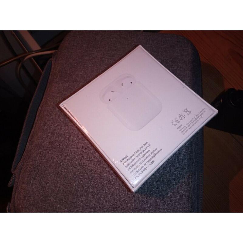Apple Ear Pods