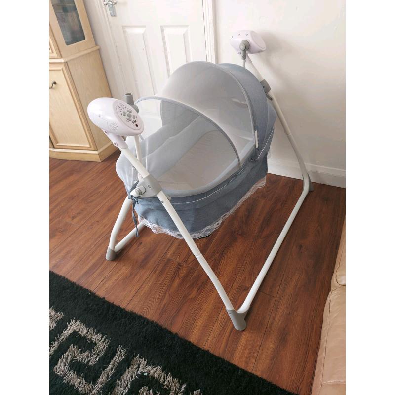 Baby crib