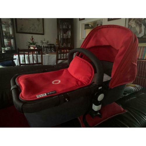 Bugaboo cameleon stroller, with carrycot, bassinet and sun canopy