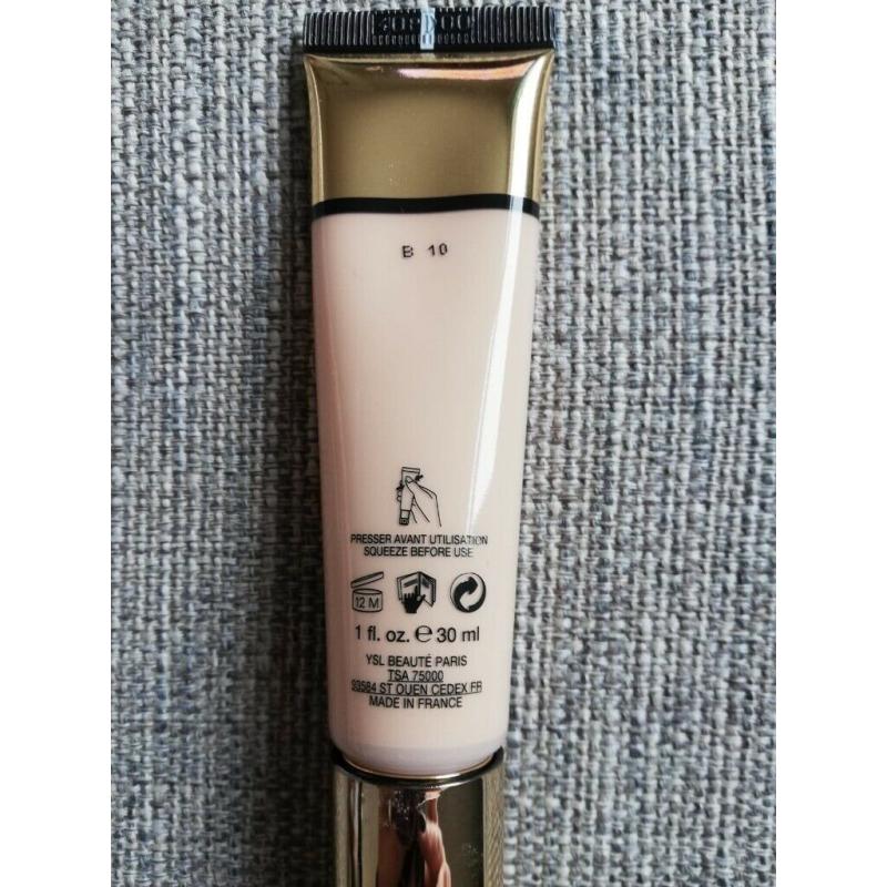 Yves Saint Laurent Touche ?clat All-In-One Glow Foundation 30ml