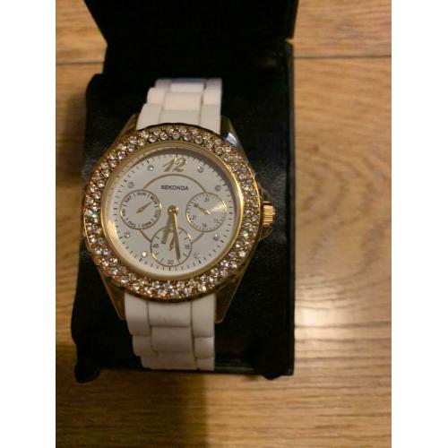 Ladies sekonda new watch