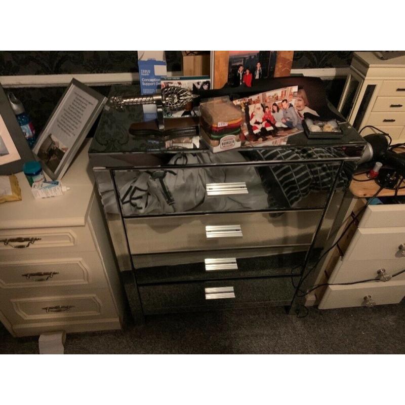 Mirrored drawers