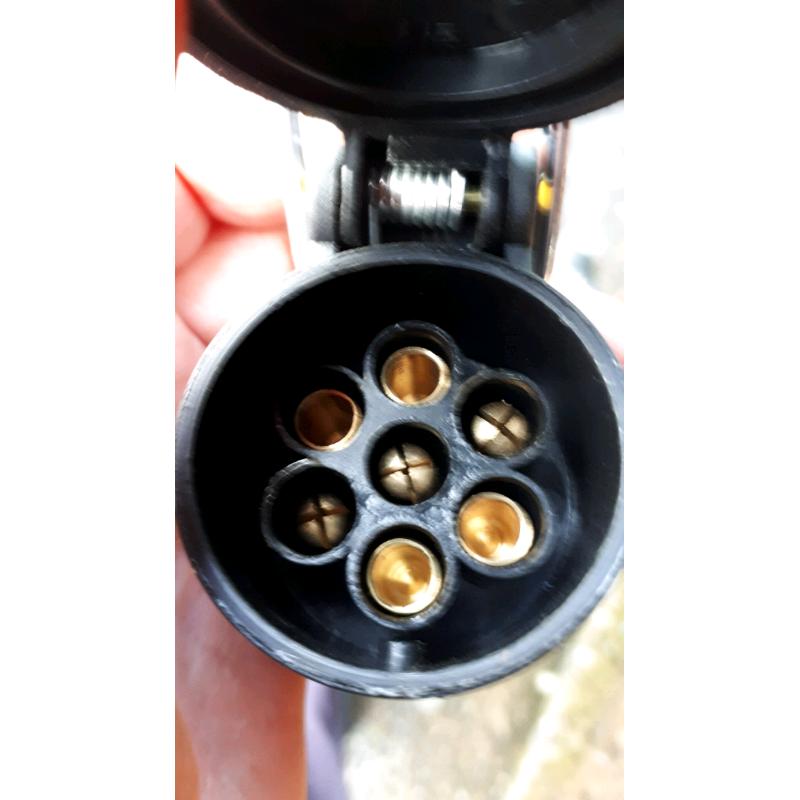 Caravan towing adapter