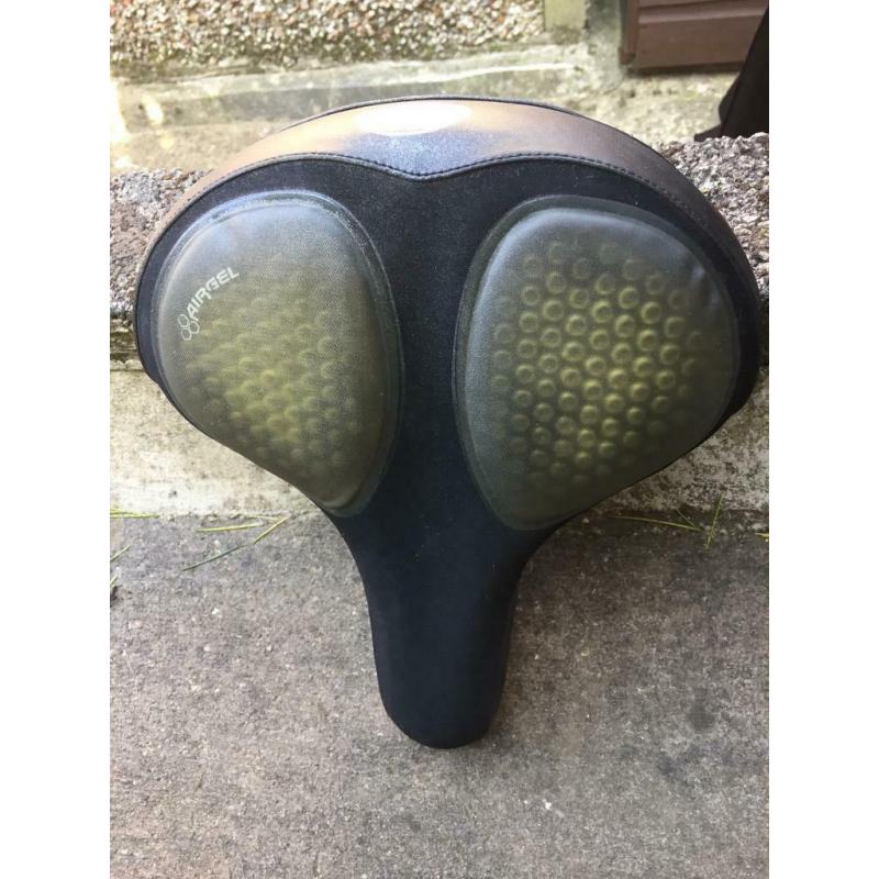 Uni-Sex Padded Saddle