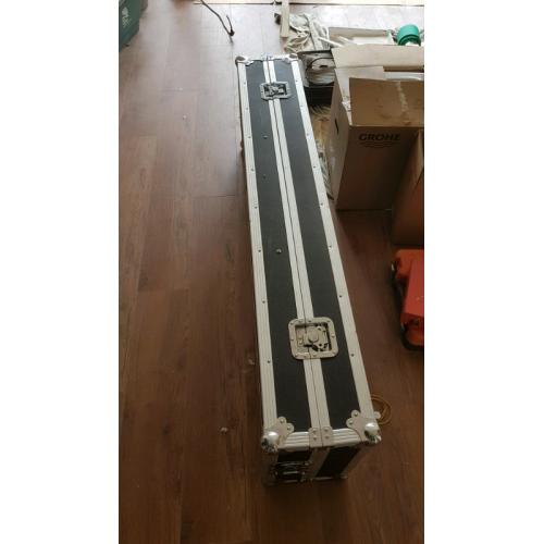 Record deck, coffin case