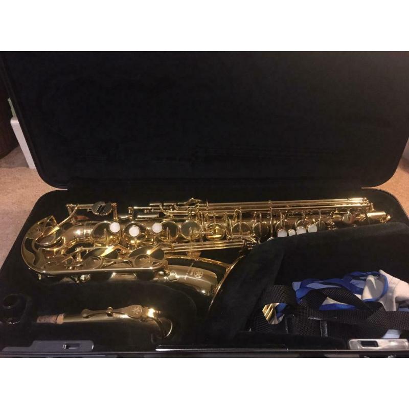 Yamaha Yas-275 alto saxophone
