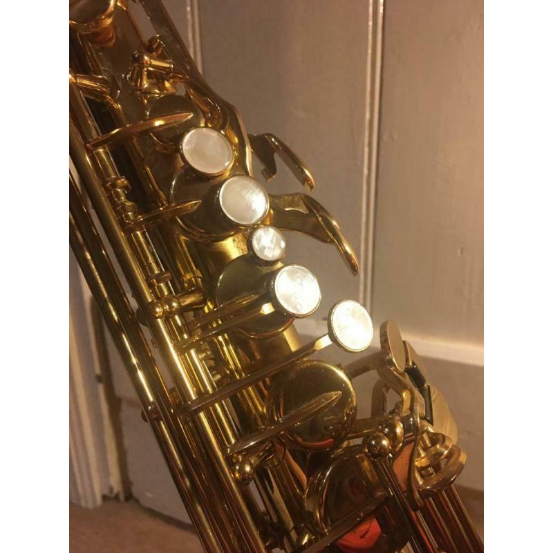 Yamaha Yas-275 alto saxophone