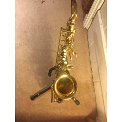 Yamaha Yas-275 alto saxophone